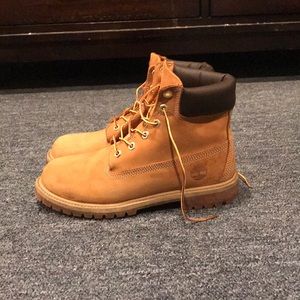 Junior 6-inch waterproof Timberland Boots